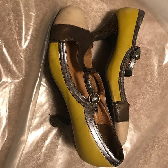 SOLD - Picture 4 of 4